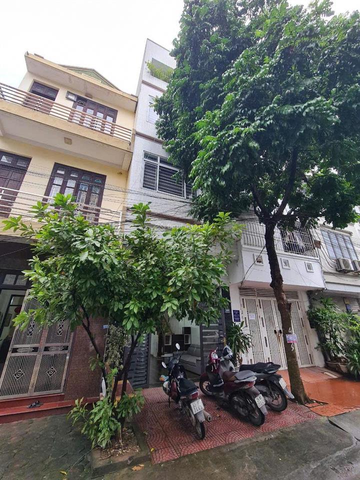 Bán nhà văn quán hà đông hàng hiếm diện tích 55m2 mặt tiền 4.5 ô tô đỗ cửa, 2 mặt thoáng giá chỉ 13