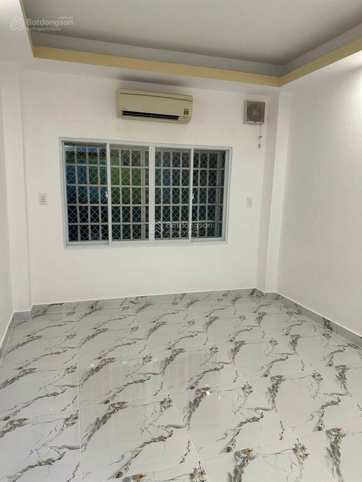 Chung cư phan văn trị 63 m2 thang máy mới ở ngay chỉ 3.55 t vị trí đẹp lô góc
