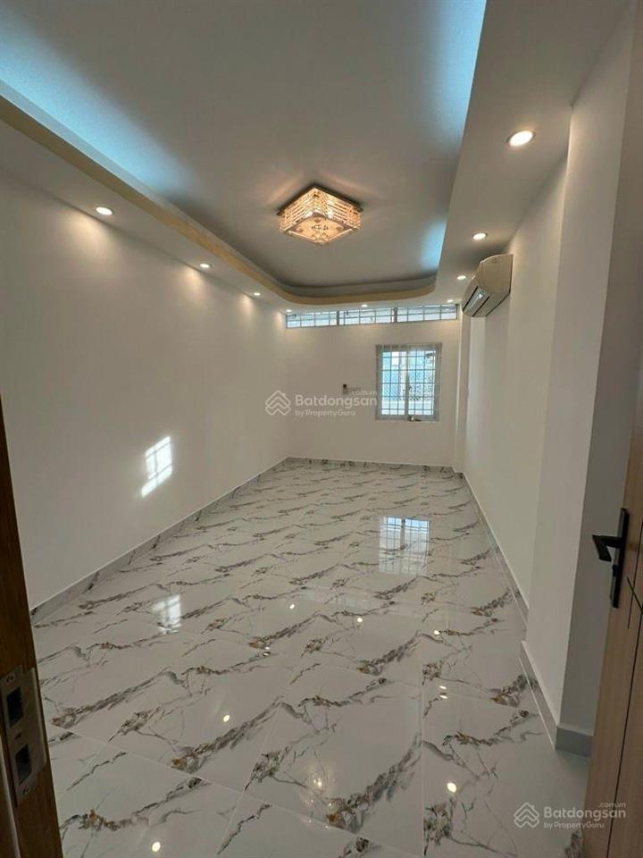 Chung cư phan văn trị 63 m2 thang máy mới ở ngay chỉ 3.55 t vị trí đẹp lô góc
