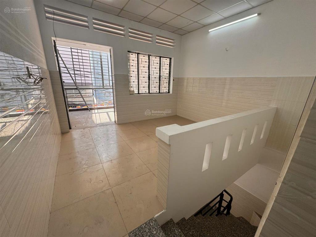 Nhà bán. khu ẩm thực phan xích long sát quận 1  45 m2 2 tầng btct chỉ 6.35tỷ. gọi 0902 661 ***