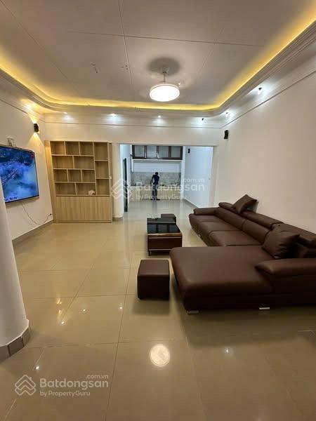 Cho thuê nhà phố trung kính, cầu giấy, 80m, 3 tầng, 3pn. nhà mới đẹp, đầy đủ công năng. giá tl
