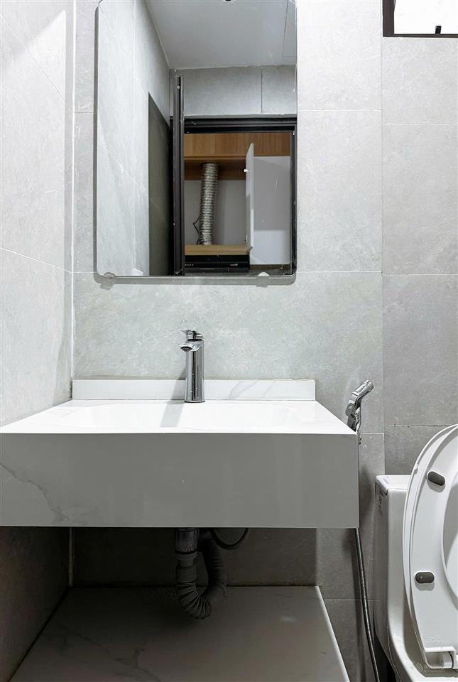 Cực ngon. ccmn phố bạch mai, tt hai bà trưng. cạnh bách  kinh  xây. 60m, 6t, 14 phòng kk. dt 70tr