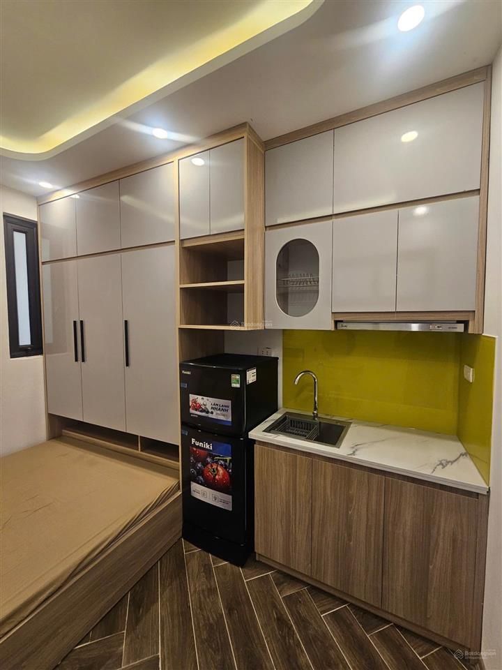 Bán tòa chdv dòng tiền xây mới cạnh kđt ciputra, 2 thoáng, nội thất xịn xò. 55m2, 16 kk. dt 70tr