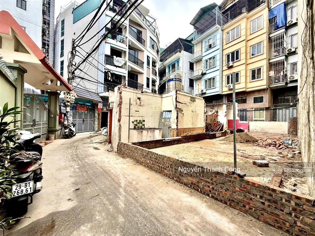 Em ch.chủ bán lô đất 75m phố kim giang, giá 15,x tỷ,ô tô đỗ cửa,2 mặt ngõ ô tô, gần vin cao xà lá