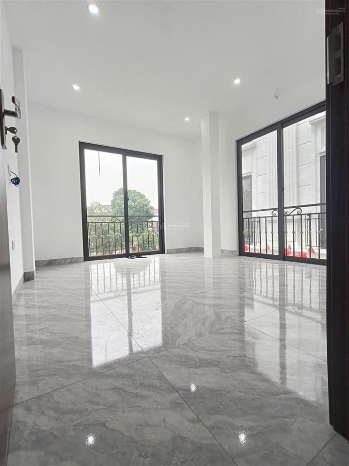 Căn góc 33m2 rẻ đẹp về ở luôn chỉ 3,1tỷ, ôtô tránh đỗ, 10p ra đh đại nam, đh điện lực, bx yênnghĩa