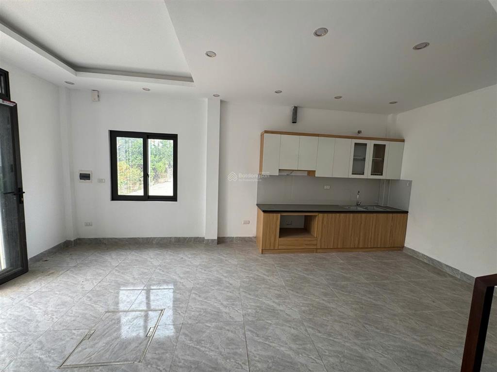 Rẻ nhất bình minh, 3tầng*33m2, ôtô đỗ cửa, sổ sẵn, ngay trường, chợ, 10p ra bx yên nghĩa, tầu điện