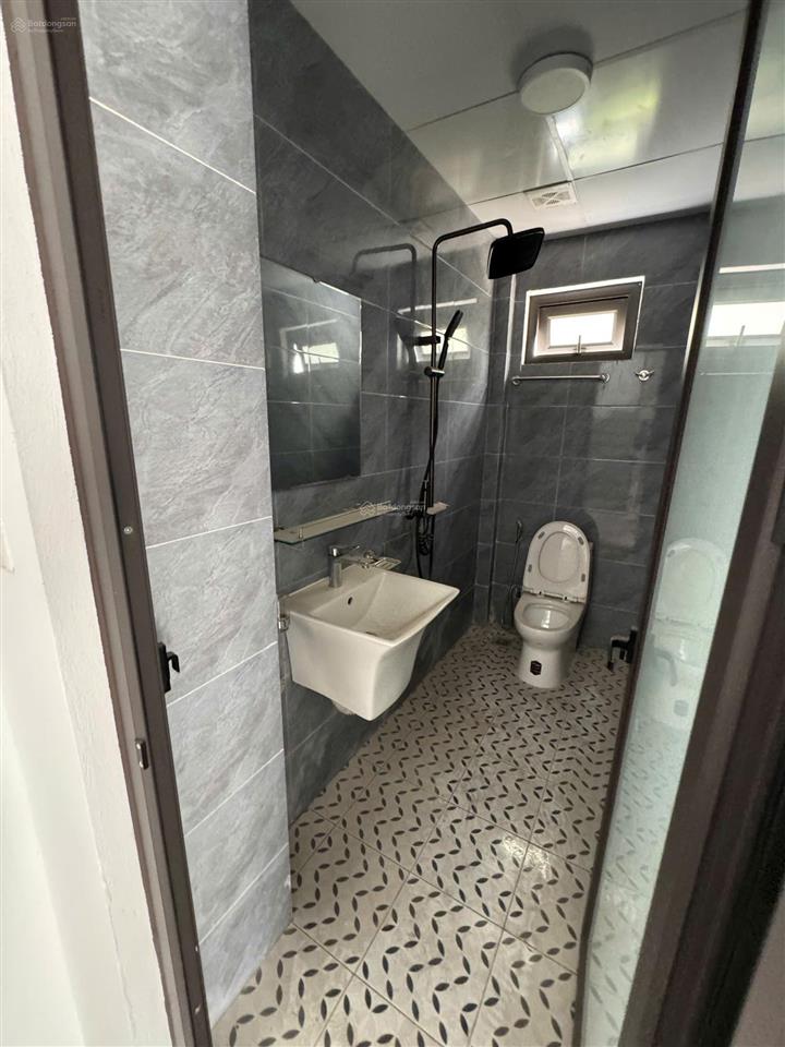 Chính chủ bán nhà 3tầng*33m2, ôtô đỗ cửa, gần trường, chợ, điểm bus, 10p ra bx yên nghĩa, tầu điện