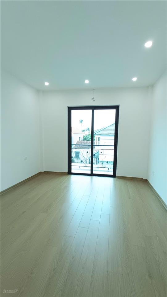 Giảm sốc hơn 300tr, chỉ2,65tỷ có ngay căn góc 3tầng+tum, ôtô đỗ, ngay p đồng mai, 10p ra bxyênnghĩa
