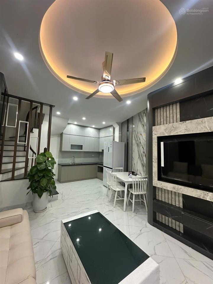 Rẻ bất ngờ, nhà mới 42m2, ôtô đỗ cửa, full nội thất, ngay trục chính, sát chợ, 7p lên bx yên nghĩa.