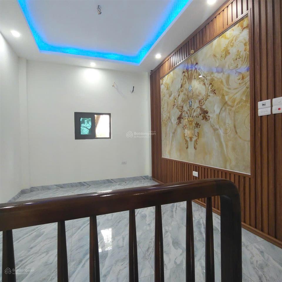 Nhà mới 38m2 đồng mai cũ, chỉ nhỉnh 3 tỷ, ô tô đỗ gần, vài phút ra ql6, vành đai 4, bx yên nghĩa