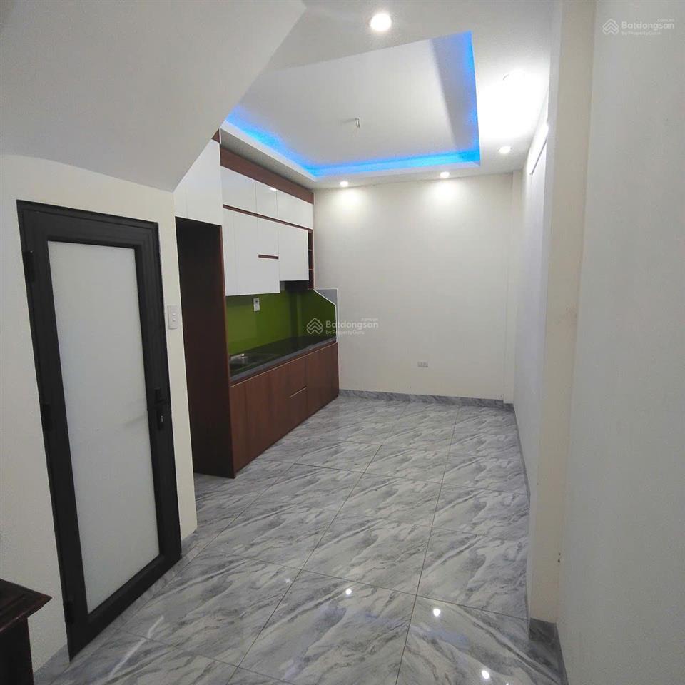 Nhà mới 38m2 đồng mai cũ, chỉ nhỉnh 3 tỷ, ô tô đỗ gần, vài phút ra ql6, vành đai 4, bx yên nghĩa