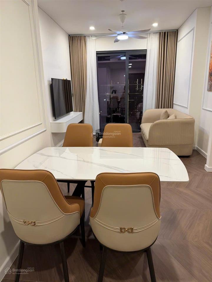 Cho thuê cc luxury tại lumiere evergreen, 22 triệu, 75m2, 2pn, 2wc