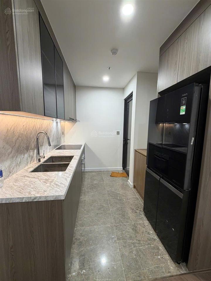 Cho thuê cc luxury tại lumiere evergreen, 22 triệu, 75m2, 2pn, 2wc