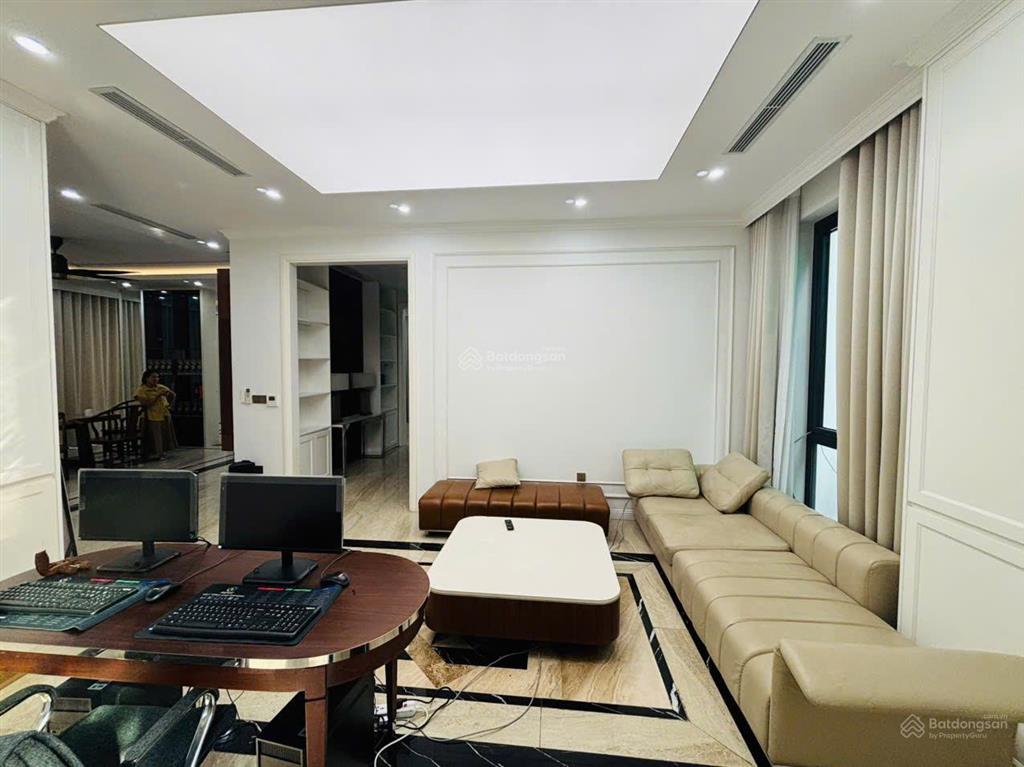 Cho thuê biệt thự vinhomes ocean park gia lâm, vip, 350m2