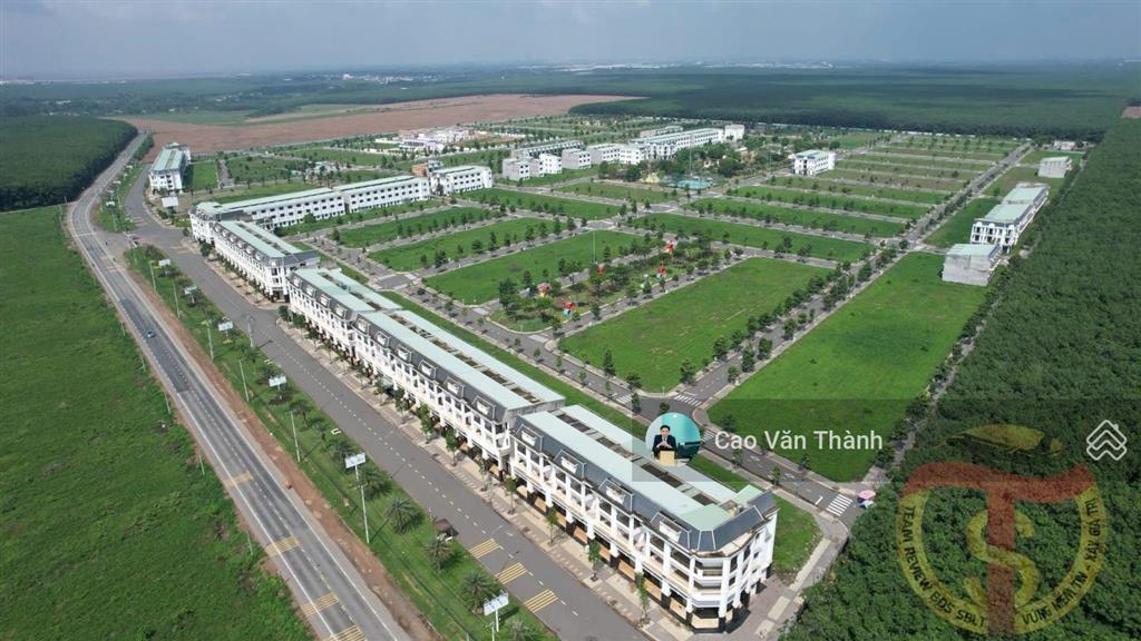 Giá gốc cđt dự án century city.  quản lý sản phẩm 0941 007 *** để xem vị trí đẹp