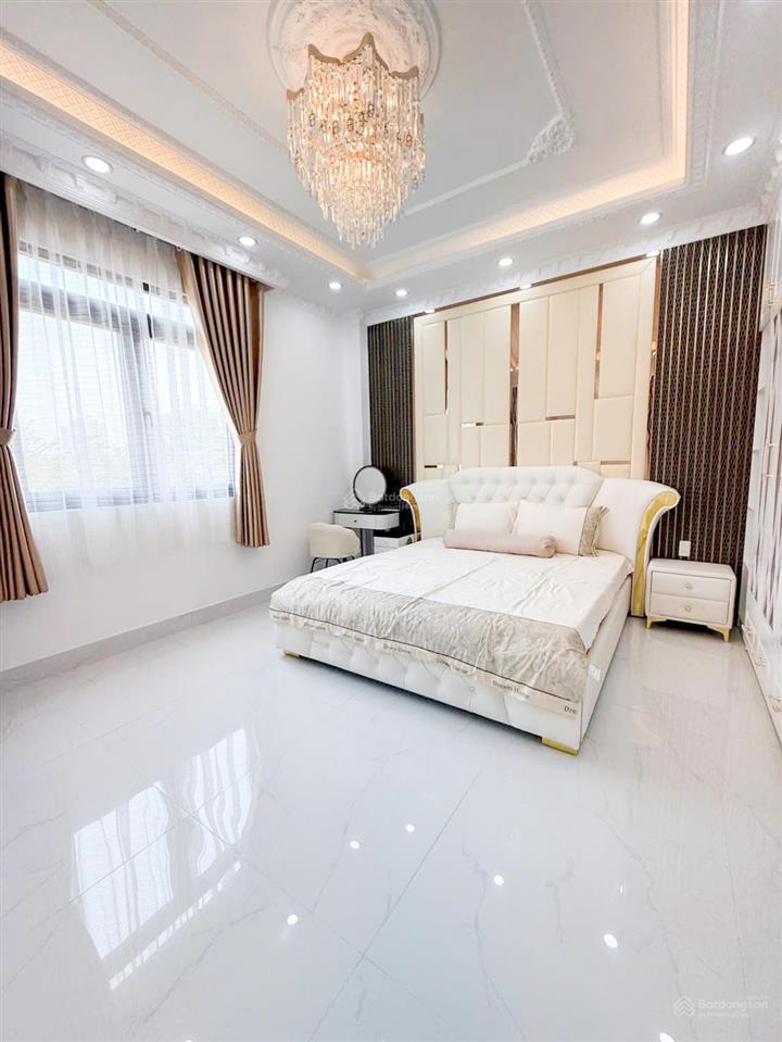 Bán nhà mới full nội thất cao cấp thang máy kdc đào tông nguyênnhà bè