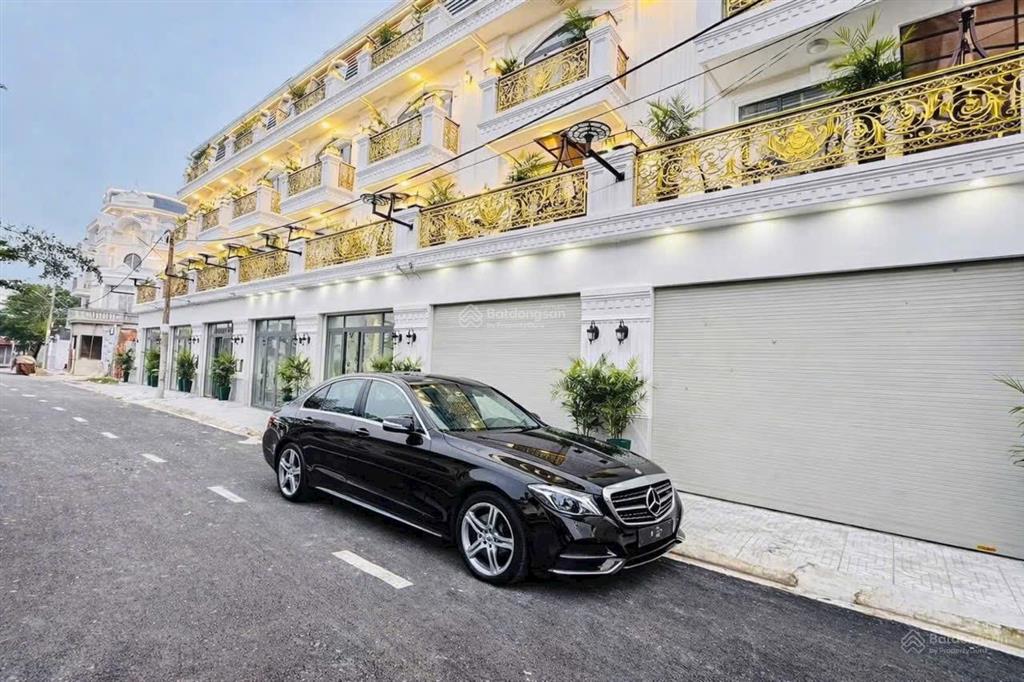 Bán nhà mới full nội thất cao cấp thang máy kdc đào tông nguyênnhà bè