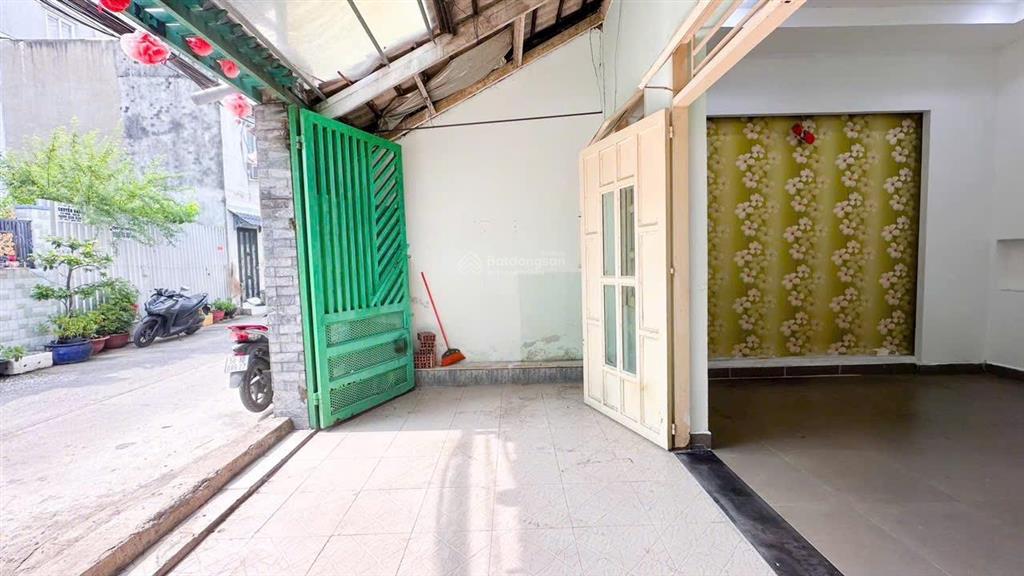 Bán nhà hẻm xe hơi 1806 huỳnh tấn phát nhà bè  cách phú mỹ hưng 5phút.