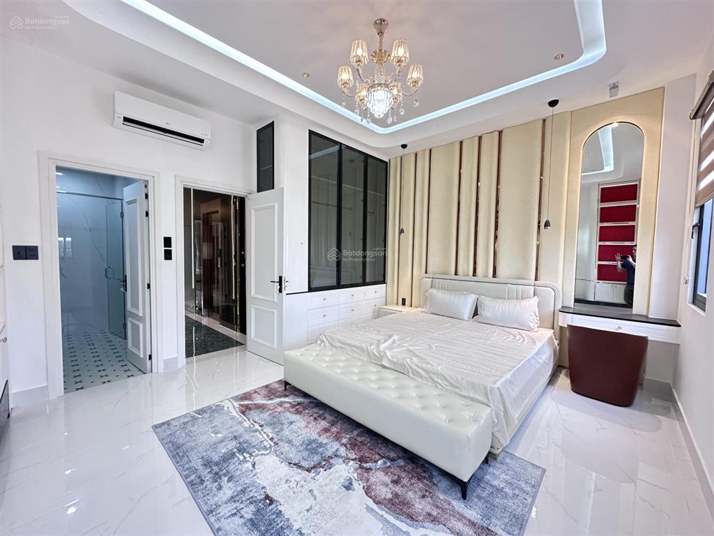 Bán nhà phố hiện đại  phong cách châu âu  kdc đường số  quận 7. liền kề pmh