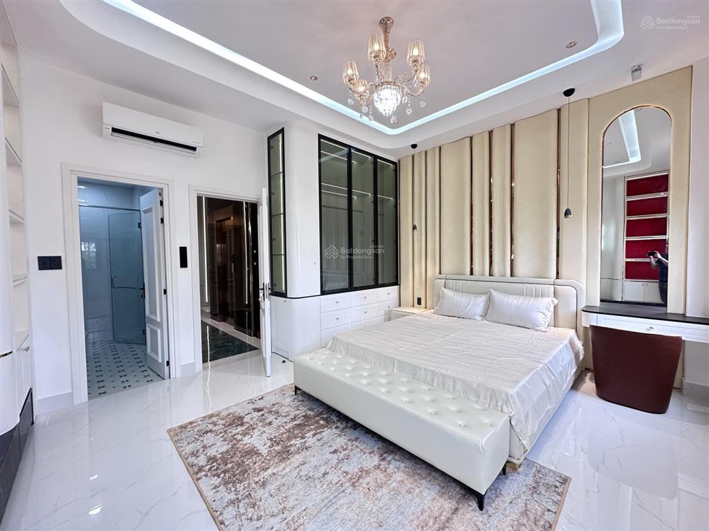 Bán nhà phố hiện đại  phong cách châu âu  kdc đường số  quận 7. liền kề pmh
