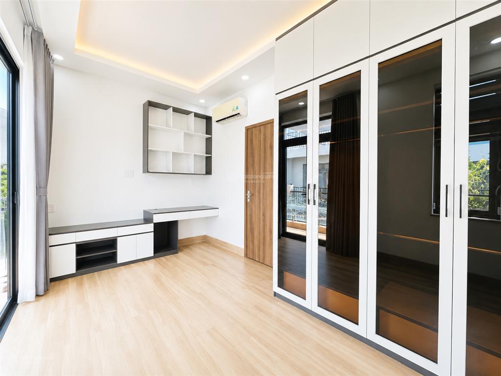 Bán nhà góc 2 mặt tiền hẻm 1283 huỳnh tấn phát  p. phú thuận  quận 7  cạnh phú mỹ hưng