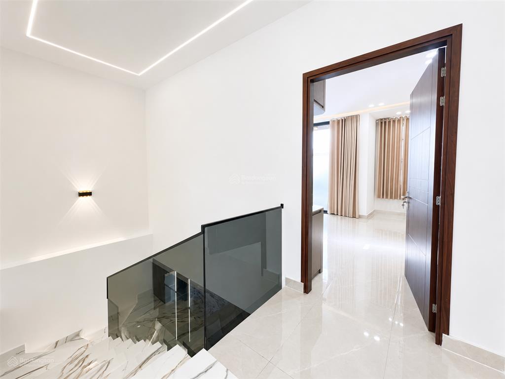 Bán nhà góc 2 mặt tiền  đường huỳnh tấn phát  thị trấn nhà bè (sát chợ phú xuân)