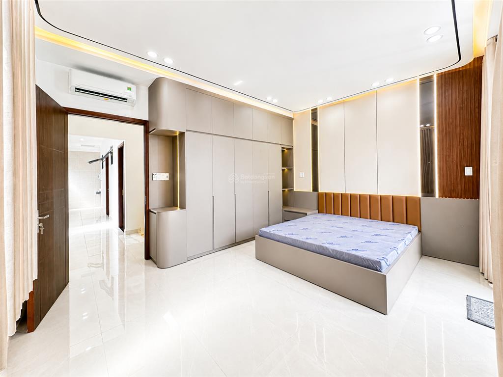 Bán nhà góc 2 mặt tiền  đường huỳnh tấn phát  thị trấn nhà bè (sát chợ phú xuân)