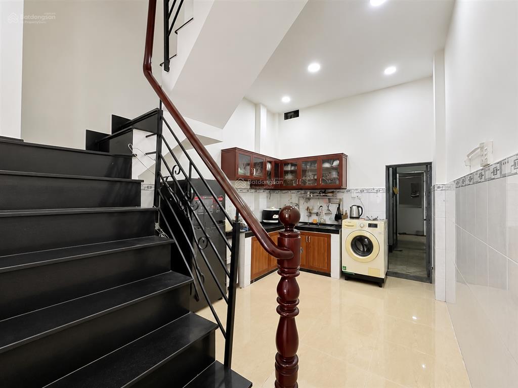 Bán nhà đường huỳnh tấn phát  p. phú mỹ  quận 7