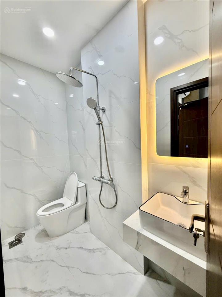 Nhà phố 4 tầng  mặt tiền hẻm kinh doanh 8m  đường chuyên dùng 9  quận 7