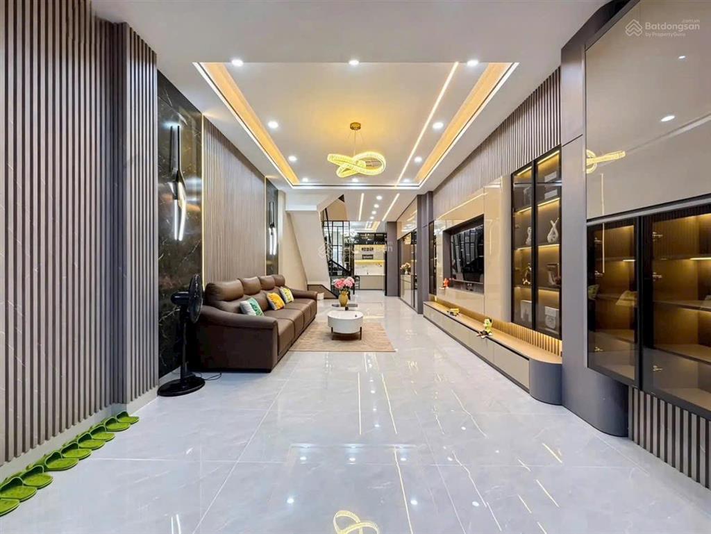 Nhà phố 4 tầng  mặt tiền hẻm kinh doanh 8m  đường chuyên dùng 9  quận 7