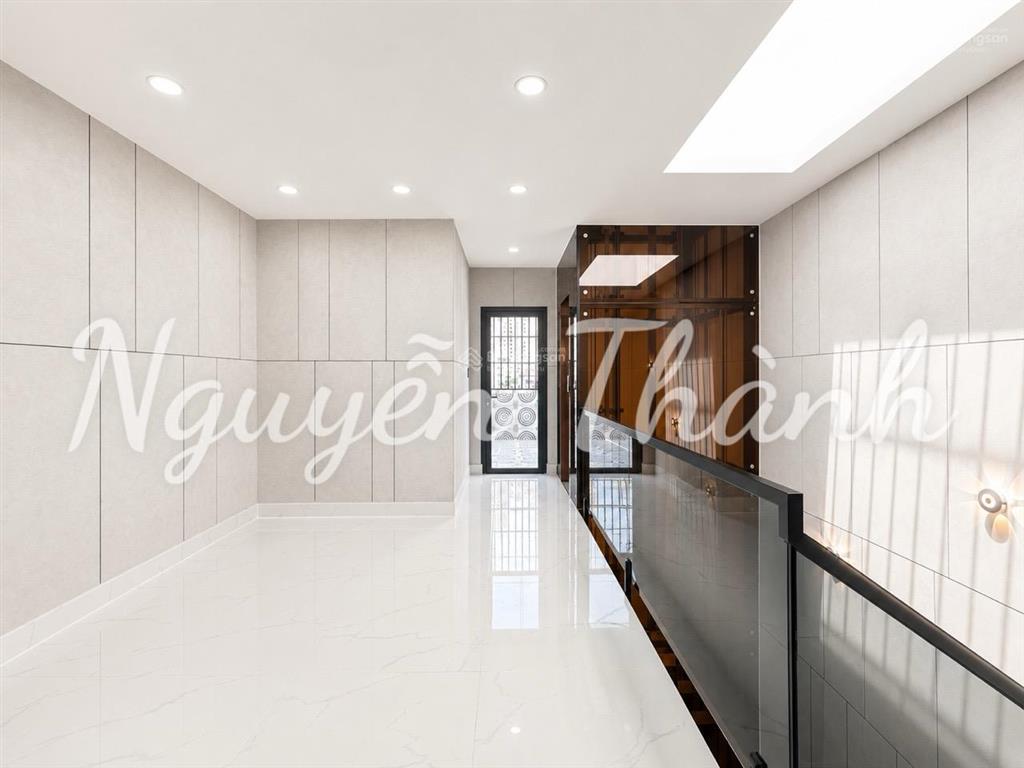 Nhà phố có thang máy  cạnh phú mỹ hưng  quận 7