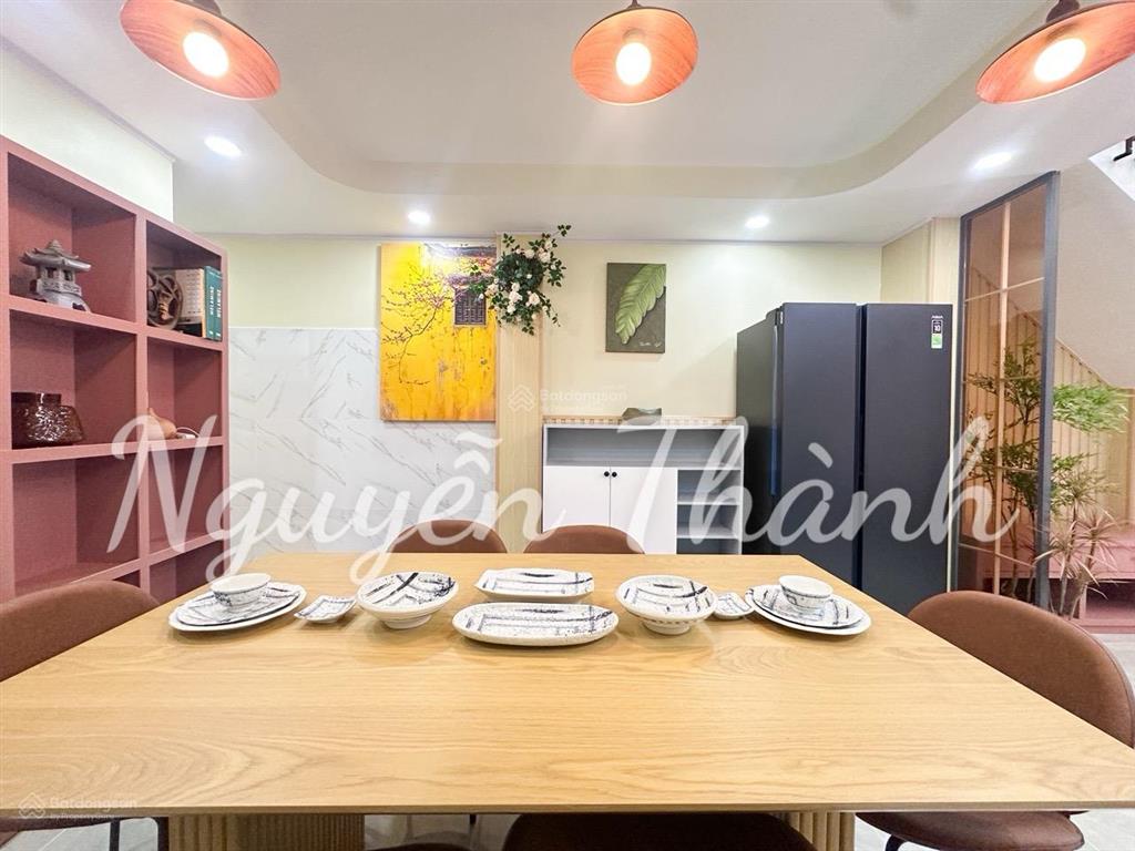 Bán nhà phố đường phạm hữu lầu  quận 7
