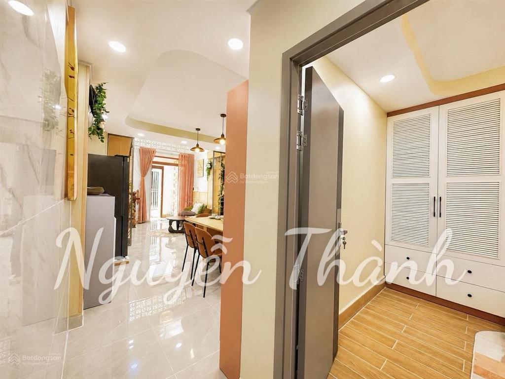 Bán nhà phố đường phạm hữu lầu  quận 7