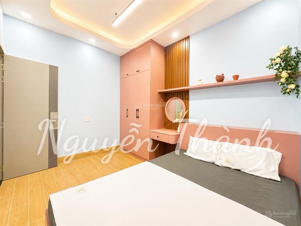 Bán nhà phố đường phạm hữu lầu  quận 7