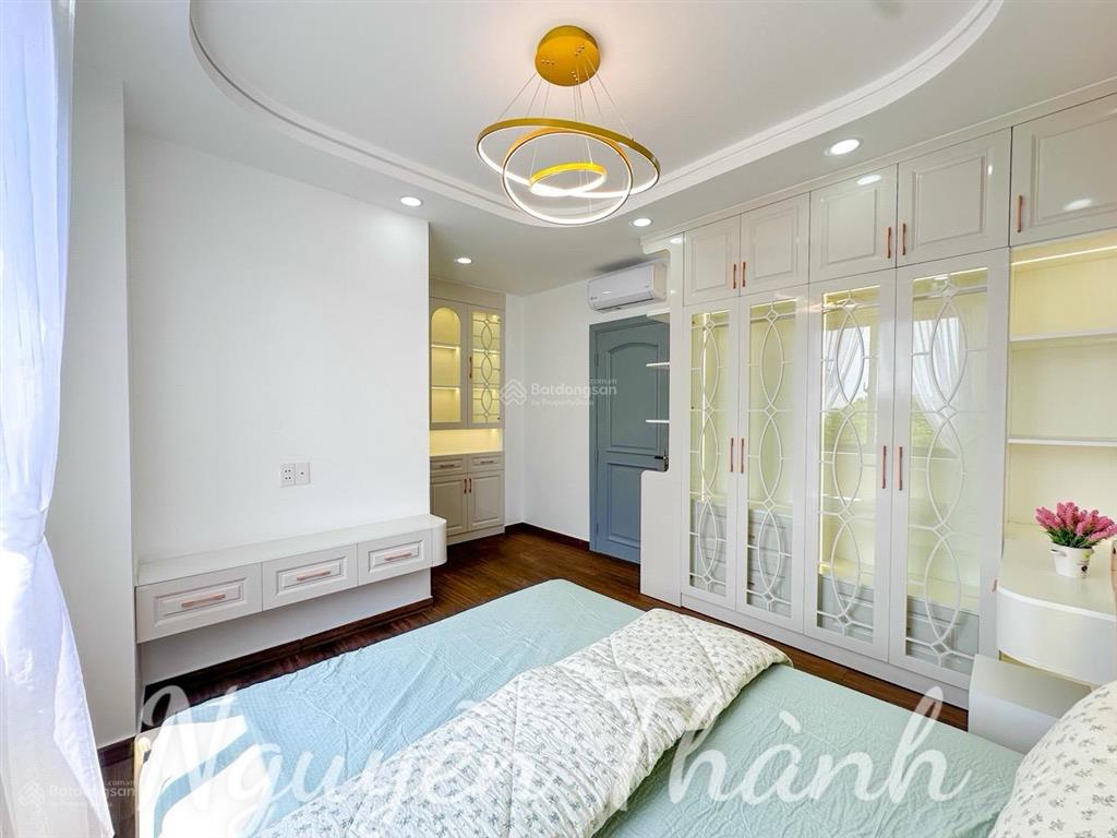 Bán nhà phố mặt tiền kinh doanh  đường 10m đào tông nguyên  thị trấn nhà bè
