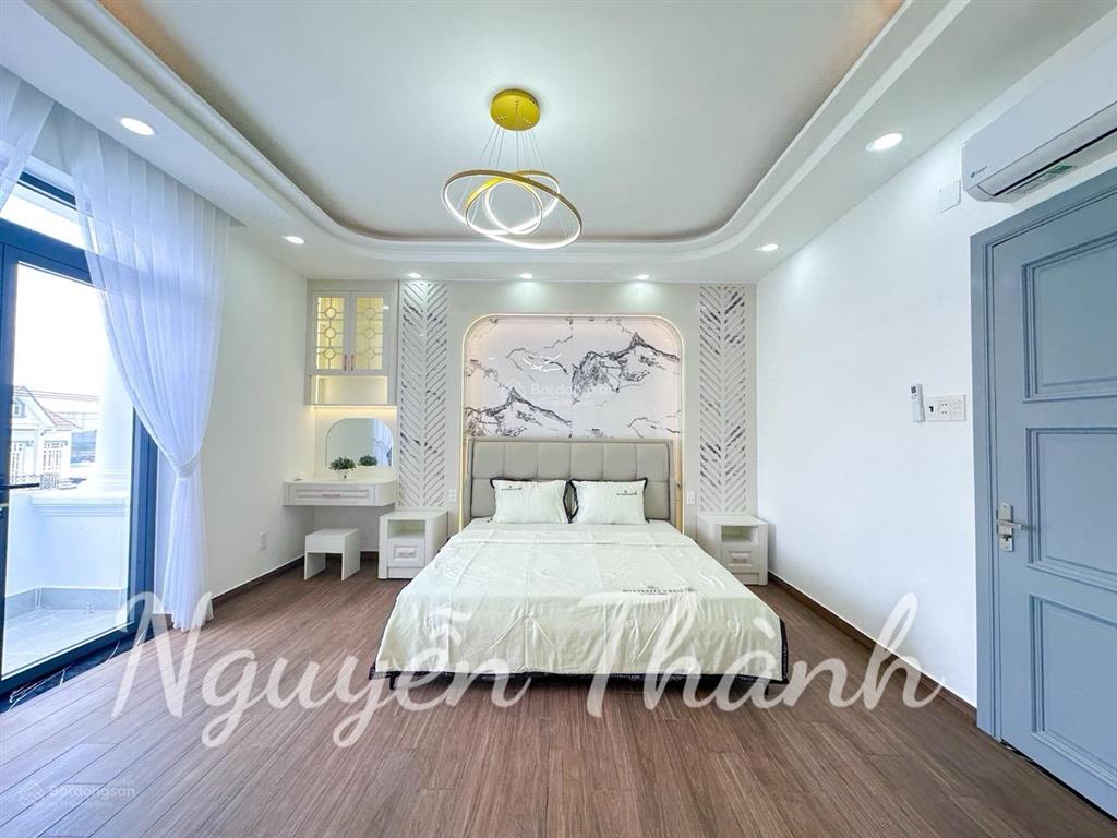 Bán nhà phố mặt tiền kinh doanh  đường 10m đào tông nguyên  thị trấn nhà bè