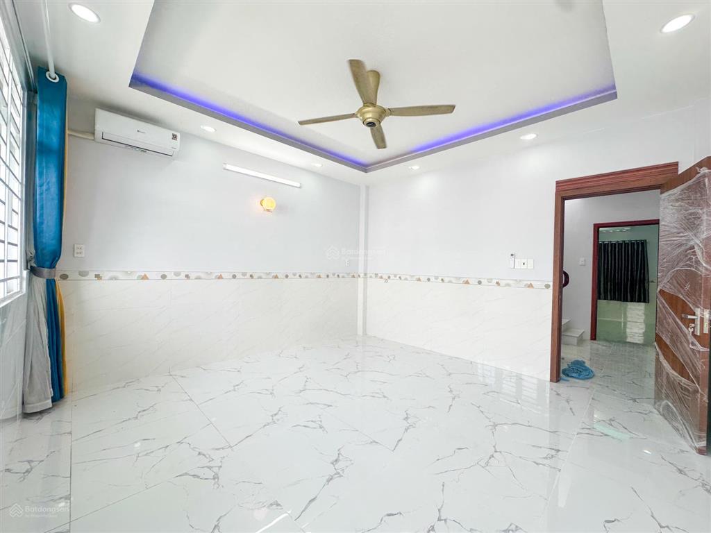 Nhà phố 3 tầng  hẻm 3,5m  huỳnh tấn phát  thị trấn nhà bè  4.5m x 16.5m  5 tỉ 250