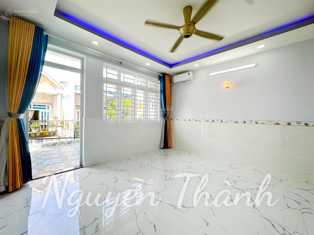 Nhà phố 3 tầng  hẻm 3,5m  huỳnh tấn phát  thị trấn nhà bè  4.5m x 16.5m  5 tỉ 250