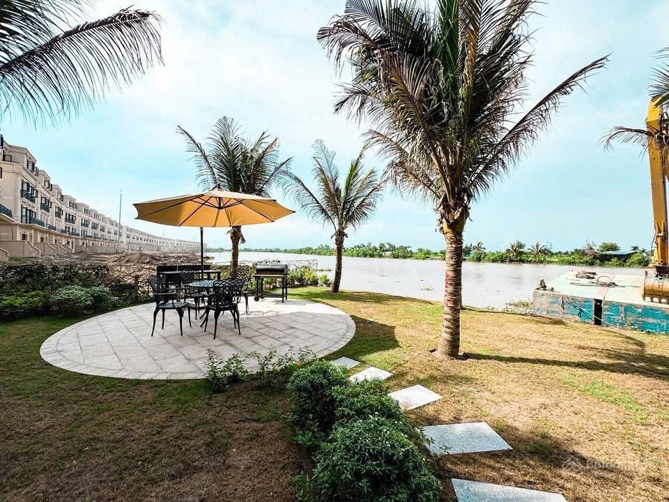Biệt thự đảo vua vinhomes royal island hải phòng 180m2 giá hơn 90tr/m2 chiết khấu tới 17% vos