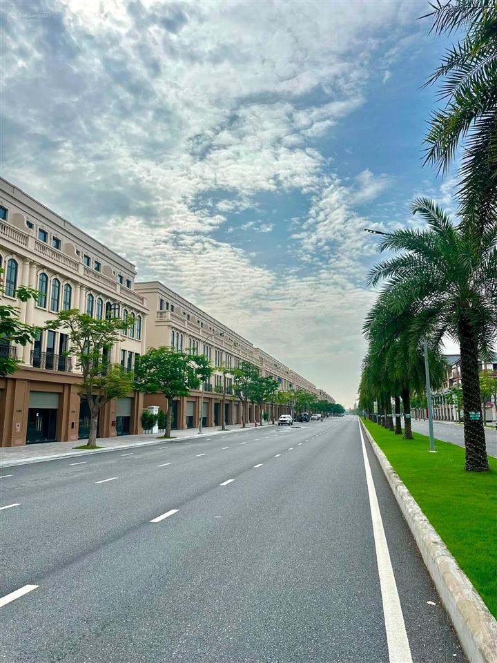 Shop 90m2 4 tầng giá hơn 8 tỷ đường hạnh phúc sát vincom vũ yên và trường học vinschool