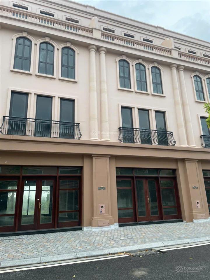 Shop 90m2 4 tầng giá hơn 8 tỷ đường hạnh phúc sát vincom vũ yên và trường học vinschool