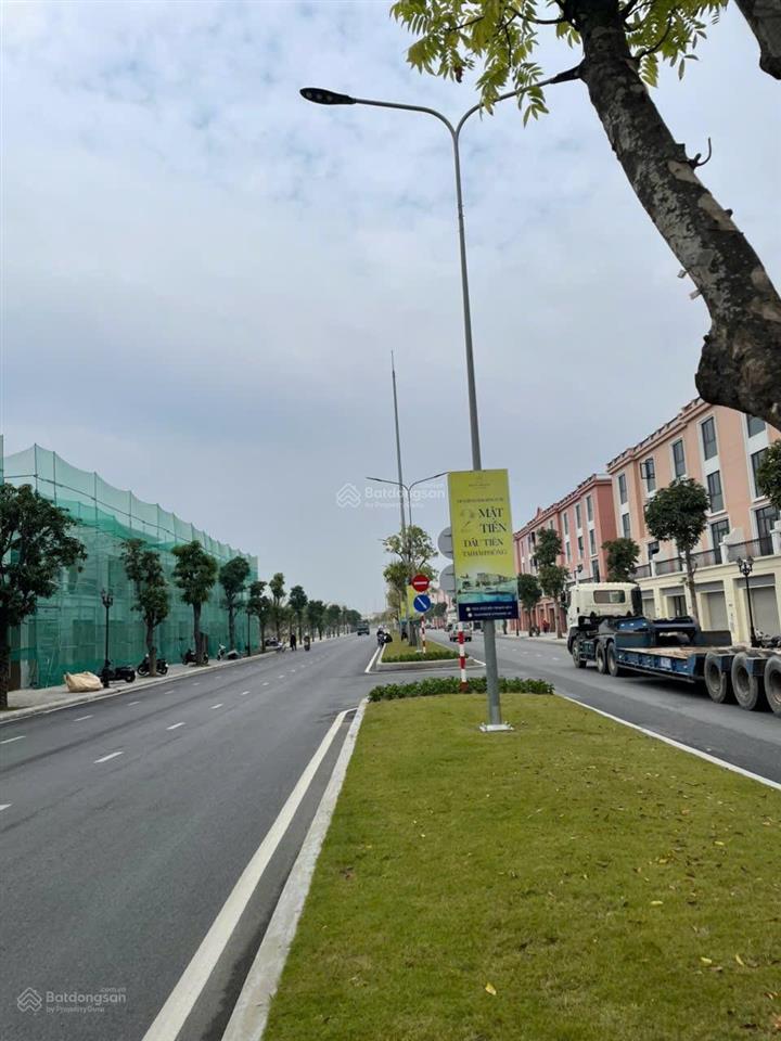 5,6 tỷ căn 90m2 mặt đường to vinhomes vũ yên hải phòng