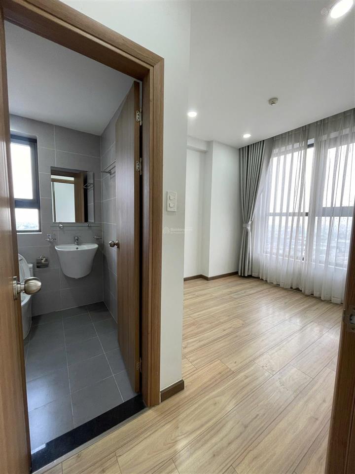 Bán nhanh căn góc bcons plaza view hồ đá giá 2,4 tỷ bao sang tên