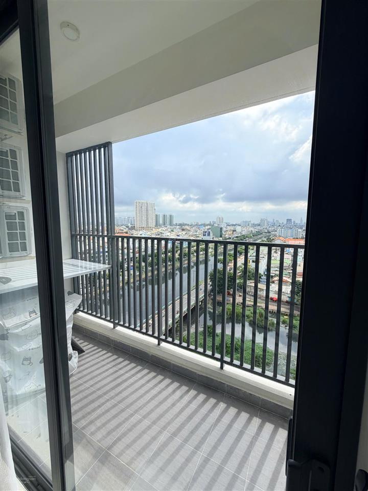 Cập nhật bán 2pn aurora residences quận 8 mới nhất,  em tiến hỗ trợ xem nhà thực tế