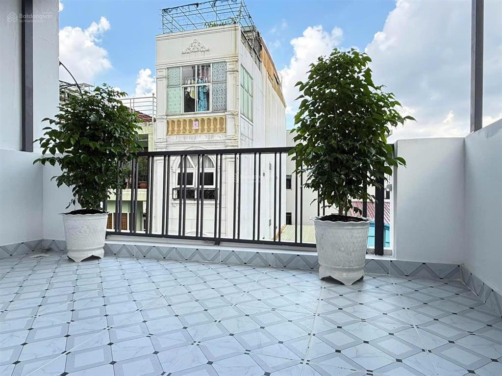 Nhà full nội thất hxh 8m ngay emart phan văn trị chỉ nhỉnh 6ty.