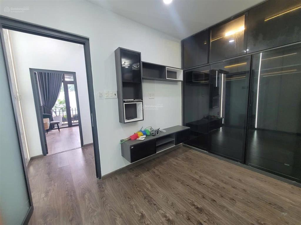 Nhà full nội thất 3pn ngay vòng xoay ngã 5 chuồng chó, 54m2 chỉ nhỉnh 6t, gọi em vinh 0902694hai05.
