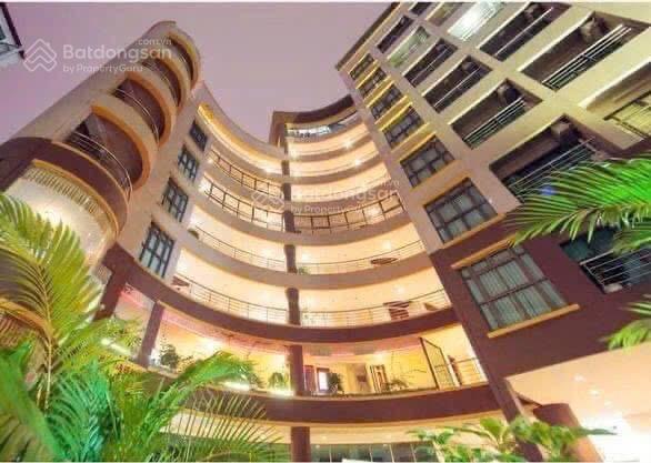 Cho thuê căn hộ tại 117 xuân thủy, cầu giấy ô tô đỗ cửa