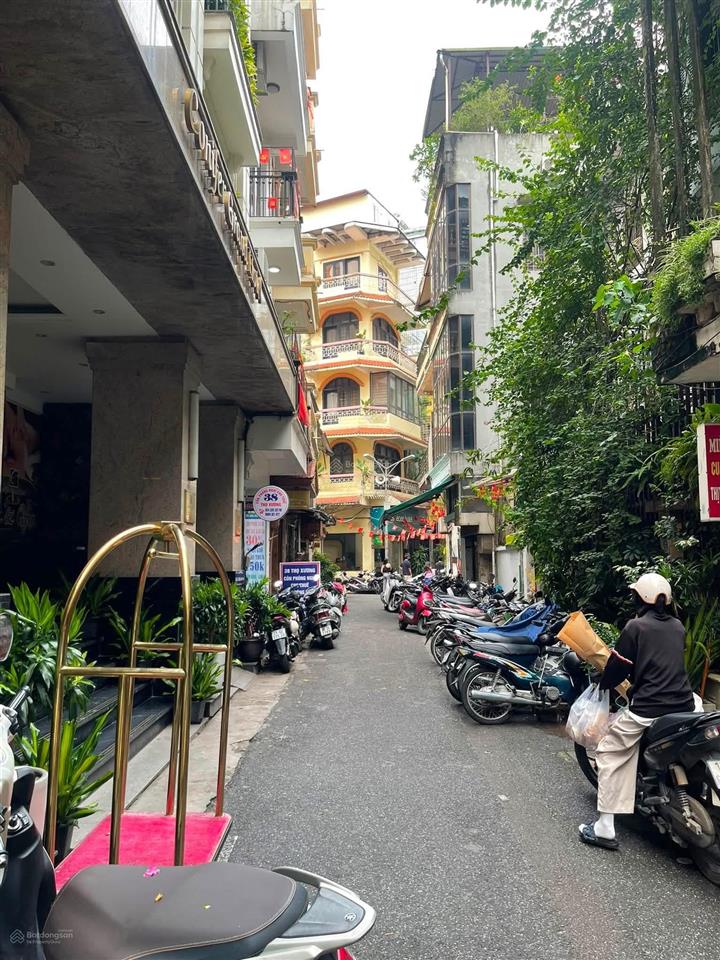 Bán gấp khách sạn 92m2, 186 tỷ tại cực hiếm phố cổ  ấu triệu, hoàn kiếm