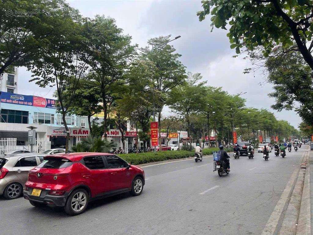 Bán nhà mặt phố nguyễn khánh toàn 105m2 vỉa hè siêu rộng, kinh doanh