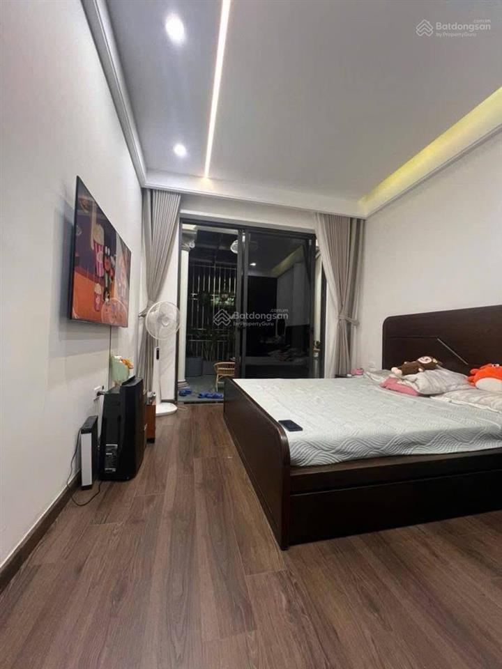 Bán nhà 4 tầng phố xuân thuỷ, cầu giấy ngay nút giao trần thái tông, nguyễn phong sắc nhỉnh 12 tỷ